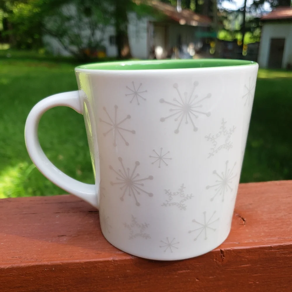 Holiday 2006 Starbucks 'Christmas Tree' Coffee Mug 17 fl oz.